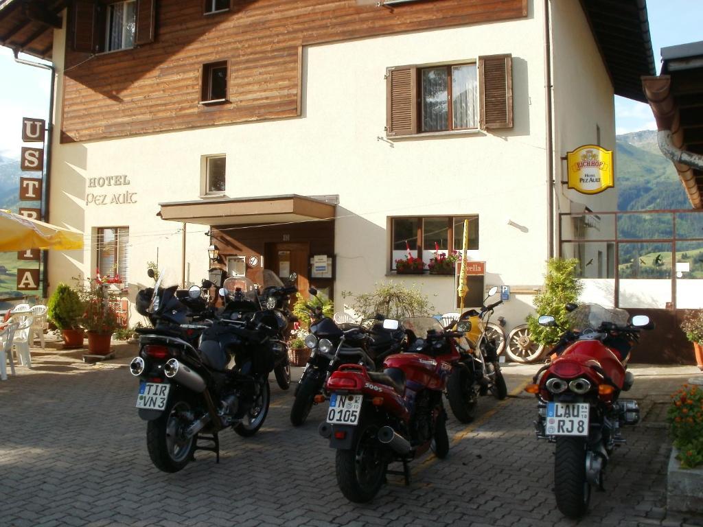Hotel Pez Ault 디센티스 외부 사진