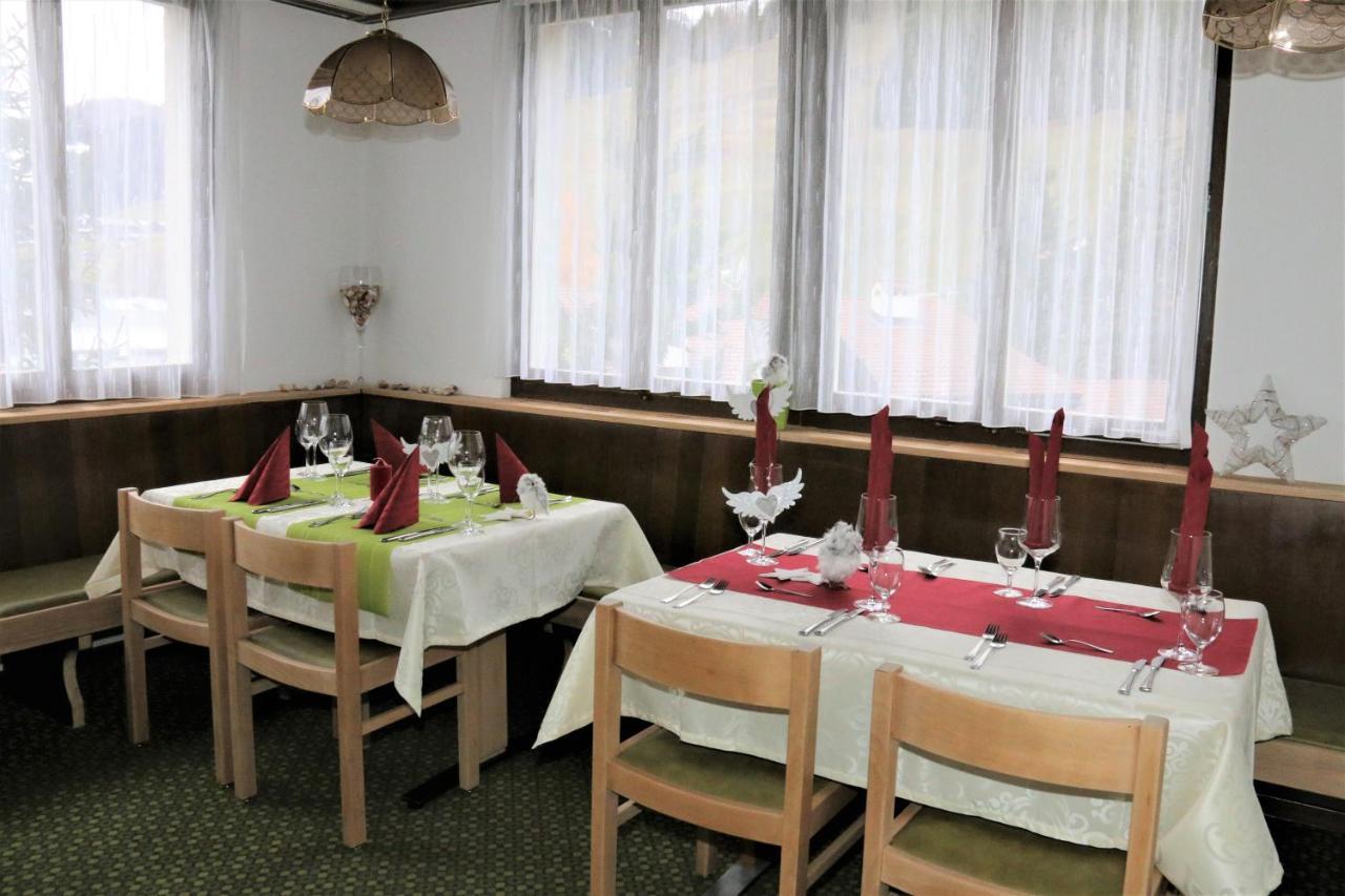 Hotel Pez Ault 디센티스 외부 사진