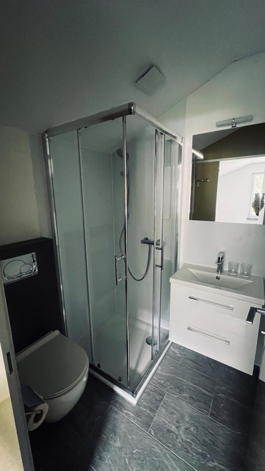 Hotel Pez Ault 디센티스 외부 사진